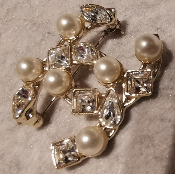 💯 Chanel pearl / rhinestones brooch - Picture 7 of 11